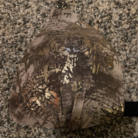 Black and Gold Bikini Set - Picture 10 of 13